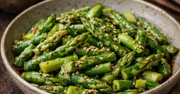 Liang-pan-lu-suen (Salat aus frischem Spargel)
